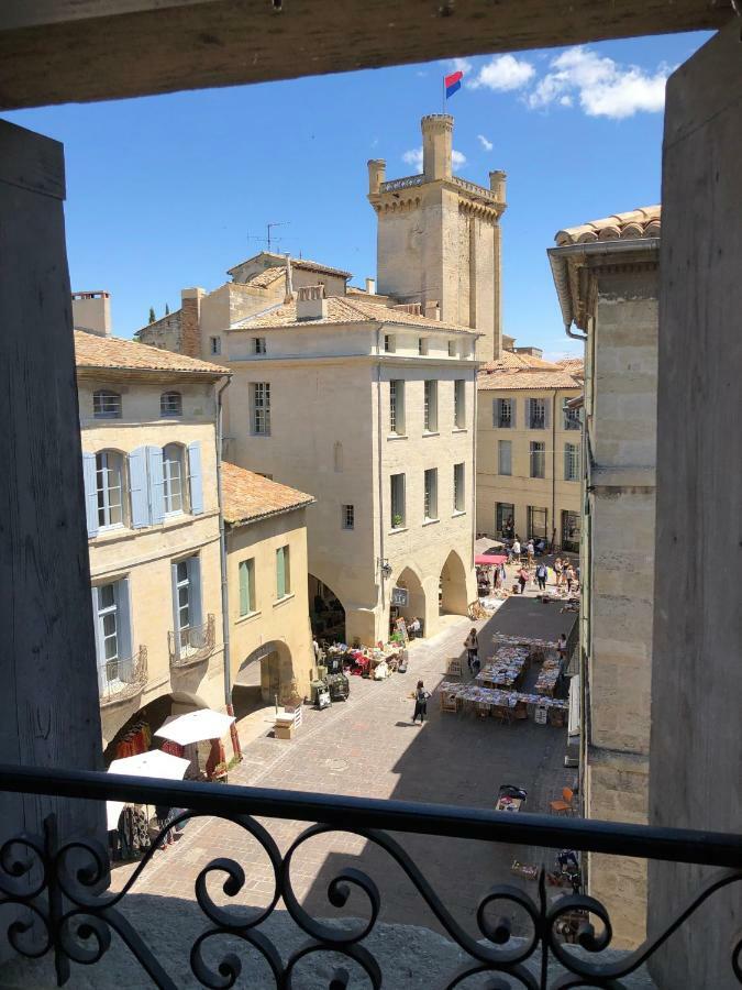 Duplex Centre Historique Uzes Apartment Exterior photo